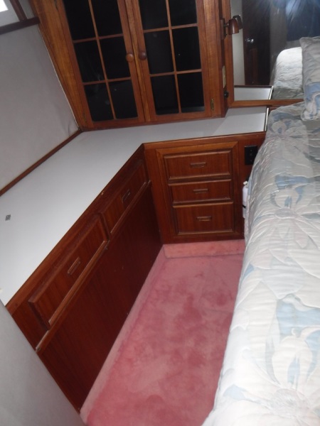 1985 Chris-Craft Constellation 500