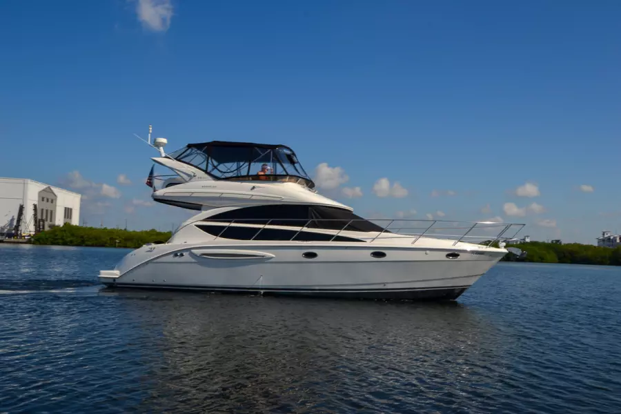 2008 Meridian 391 Sedan Bridge