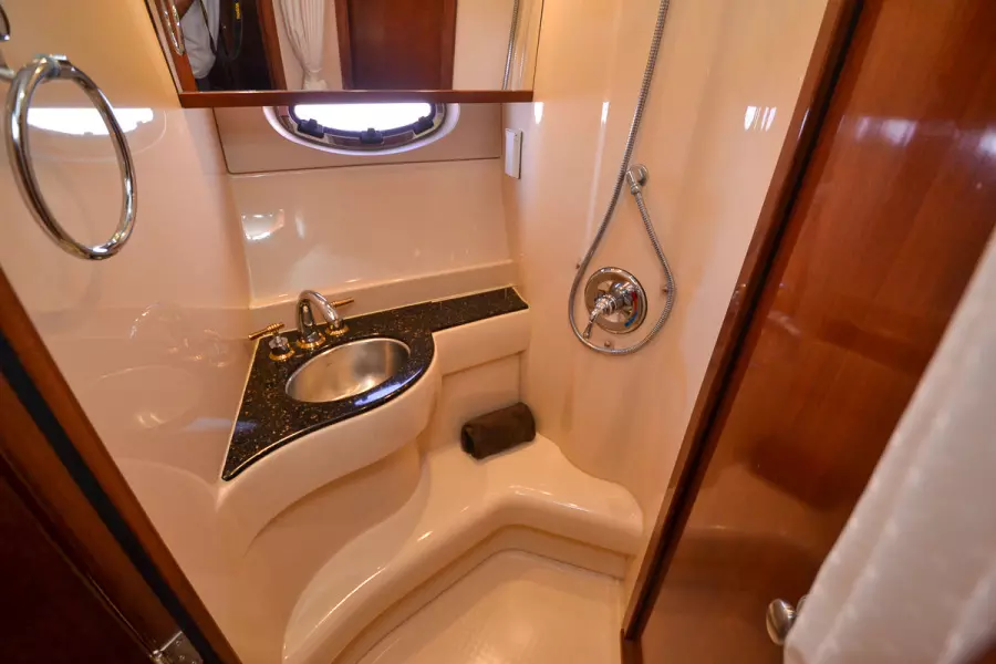 2008 Meridian 391 Sedan Bridge