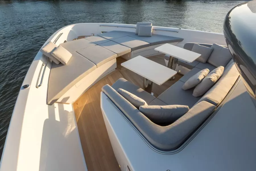 Bow Seating