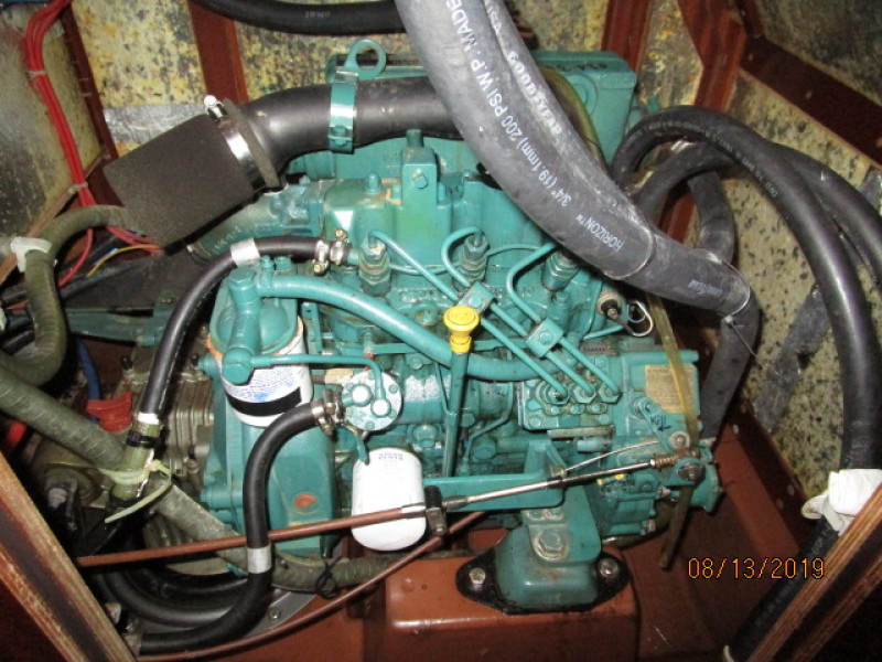 2004 Bavaria 36-3 Cabin