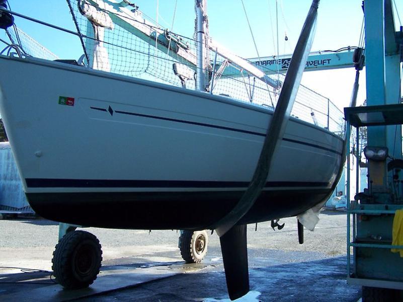 2004 Bavaria 36-3 Cabin