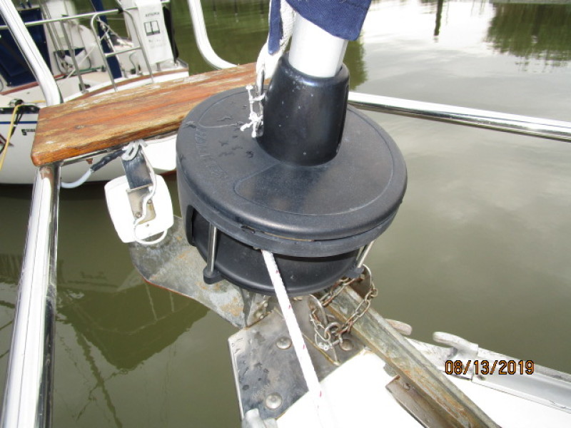 2004 Bavaria 36-3 Cabin