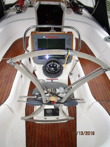 2004 Bavaria 36-3 Cabin