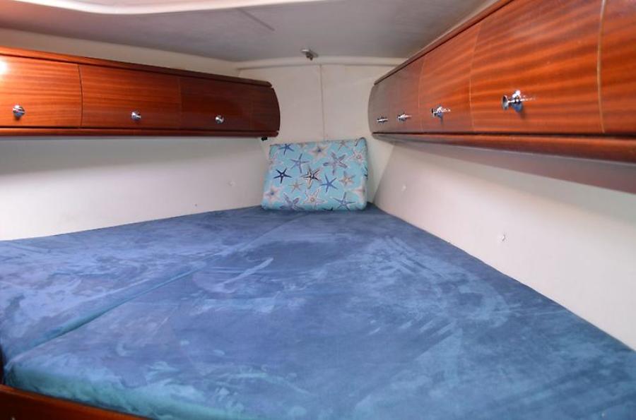 2004 Bavaria 36-3 Cabin