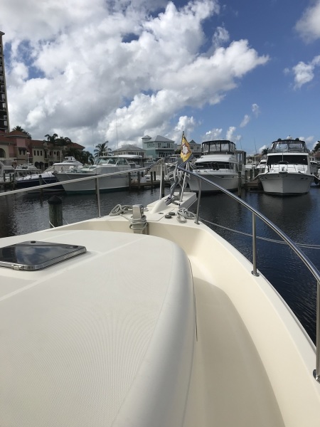2005 Mainship 34 Trawler