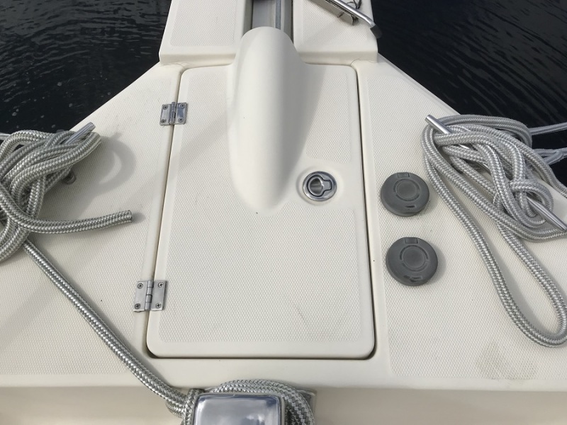 2005 Mainship 34 Trawler