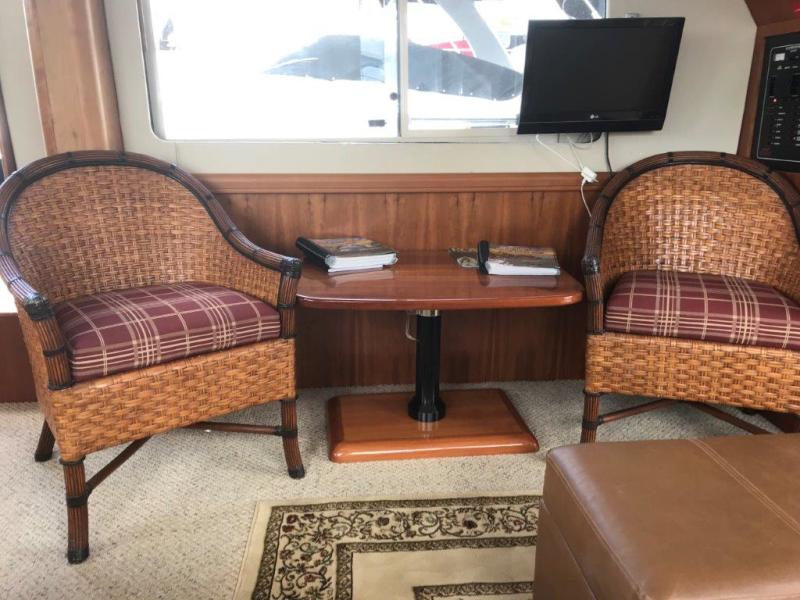 2005 Mainship 34 Trawler