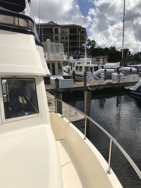 2005 Mainship 34 Trawler