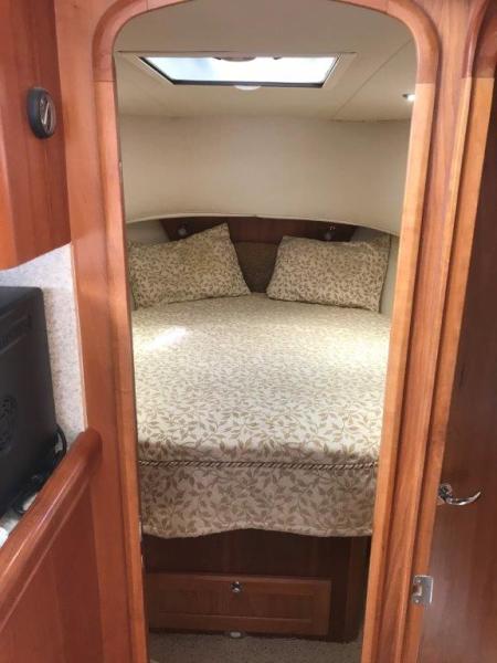2005 Mainship 34 Trawler