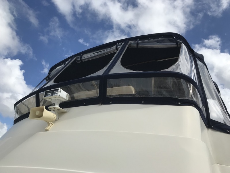 2005 Mainship 34 Trawler