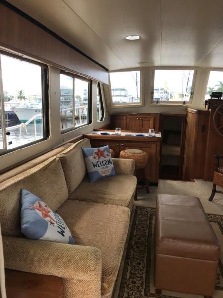 2005 Mainship 34 Trawler