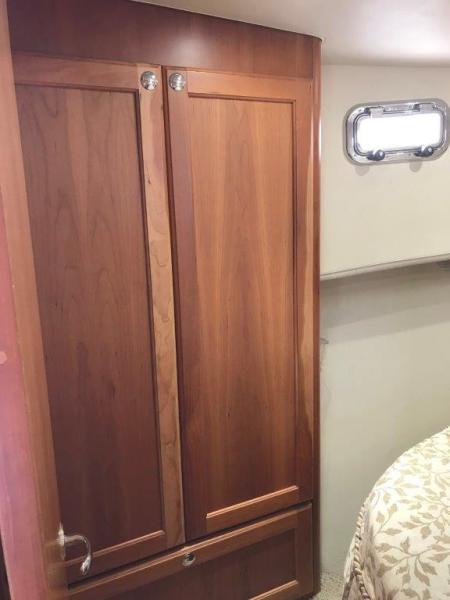 2005 Mainship 34 Trawler