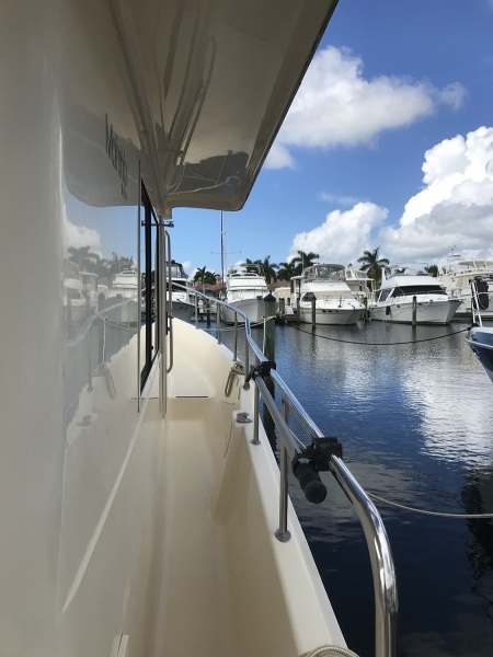 2005 Mainship 34 Trawler