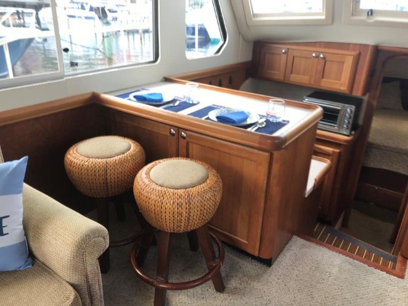 2005 Mainship 34 Trawler