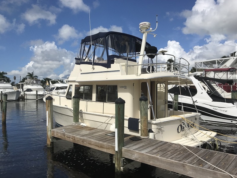 2005 Mainship 34 Trawler