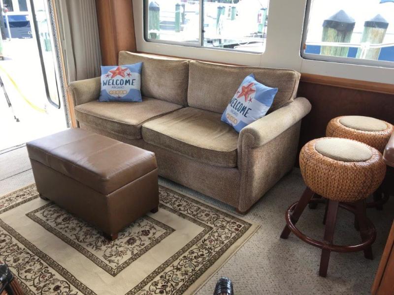 2005 Mainship 34 Trawler