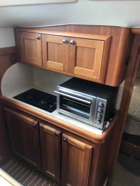 2005 Mainship 34 Trawler