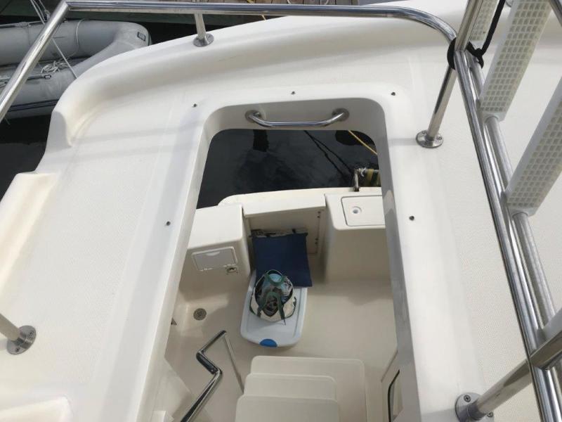 2005 Mainship 34 Trawler