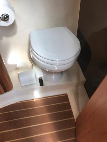 2005 Mainship 34 Trawler