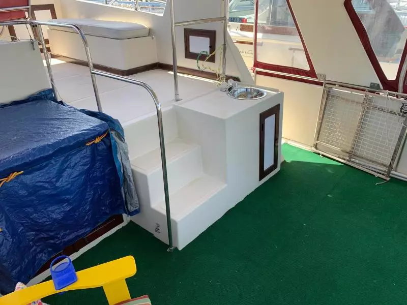 Three Dog Night 38ft Marine Trader Yacht For Sale