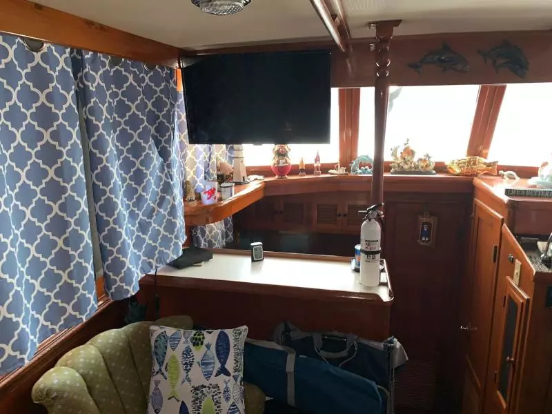 Three Dog Night 38ft Marine Trader Yacht For Sale