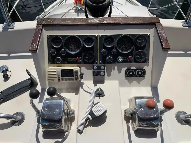 Three Dog Night 38ft Marine Trader Yacht For Sale