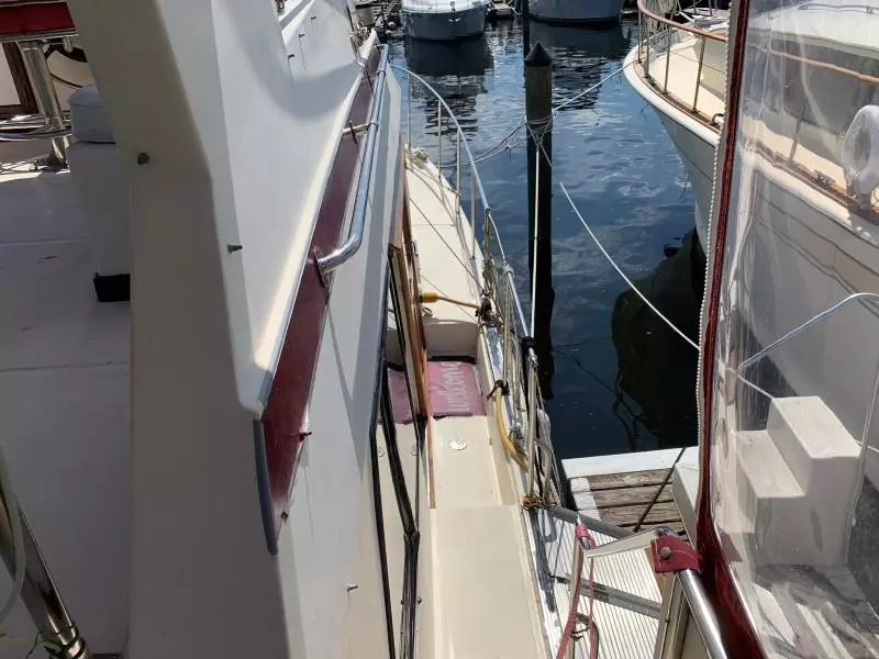 Three Dog Night 38ft Marine Trader Yacht For Sale