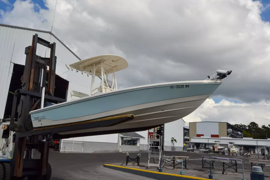 24ft Pathfinder Yacht For Sale