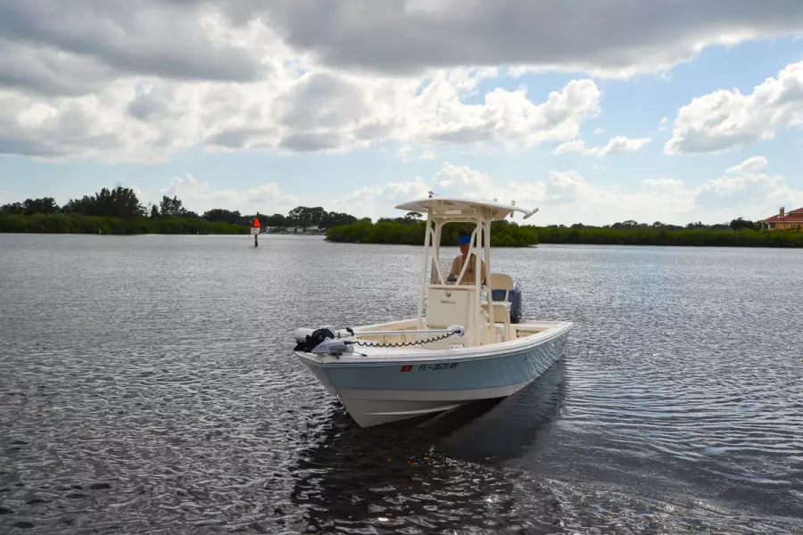 24ft Pathfinder Yacht For Sale