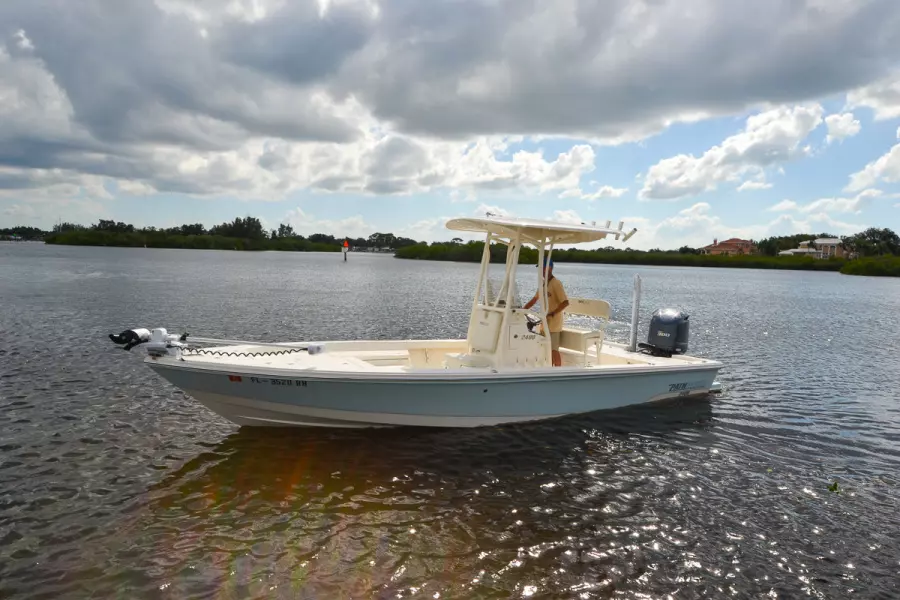 24ft Pathfinder Yacht For Sale