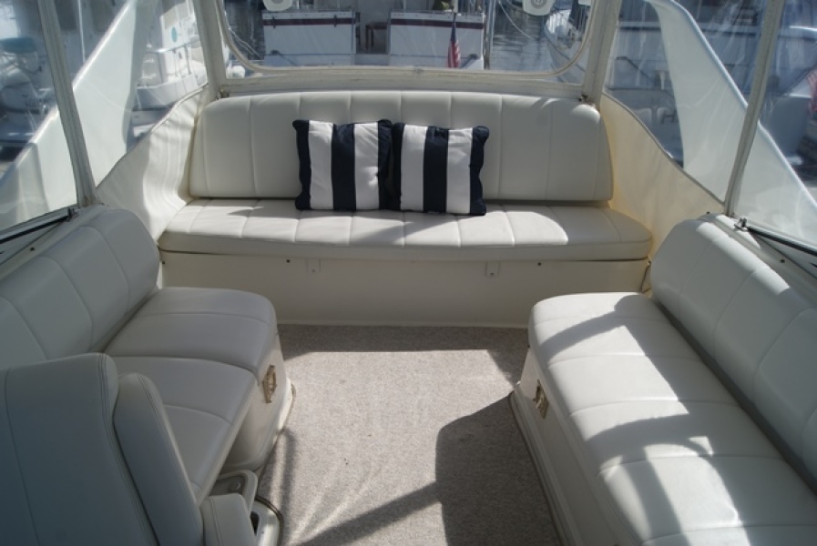 2004 Carver Mariner 360