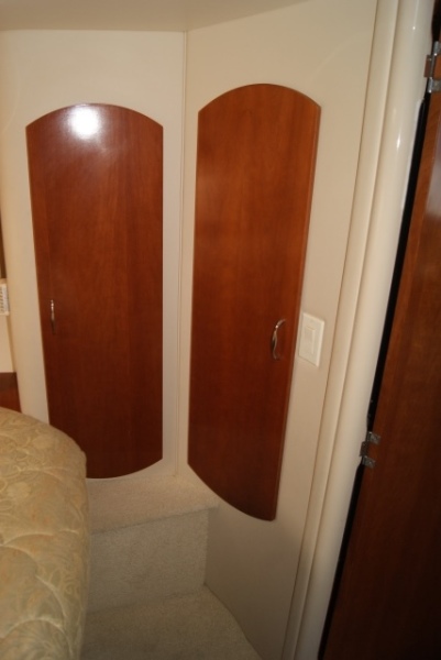 2004 Carver Mariner 360