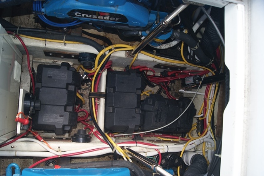 2004 Carver Mariner 360