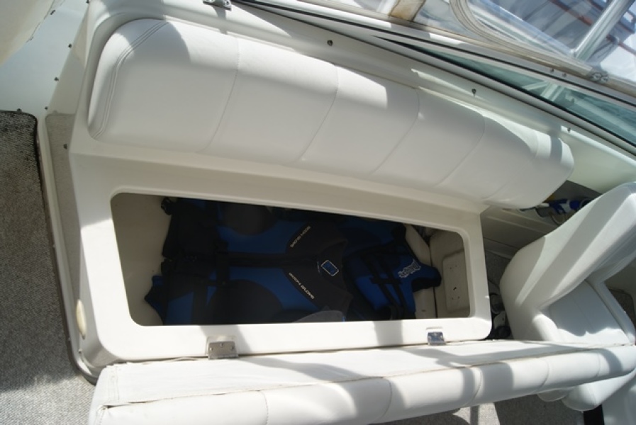 2004 Carver Mariner 360