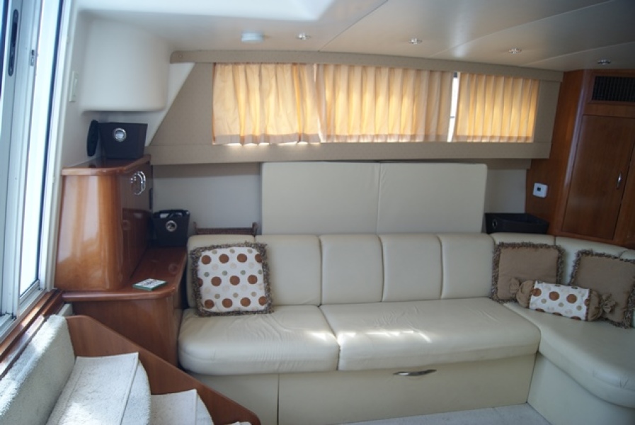 2004 Carver Mariner 360