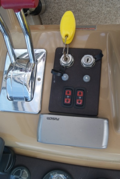 2004 Carver Mariner 360