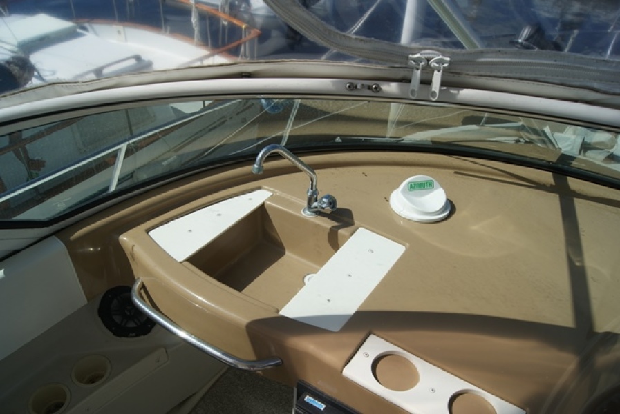 2004 Carver Mariner 360
