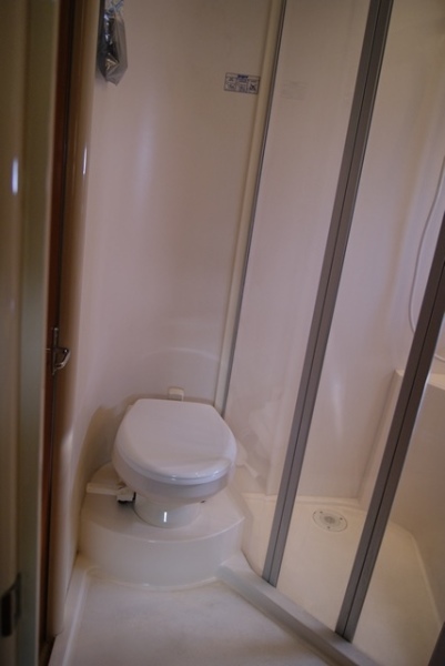 2004 Carver Mariner 360