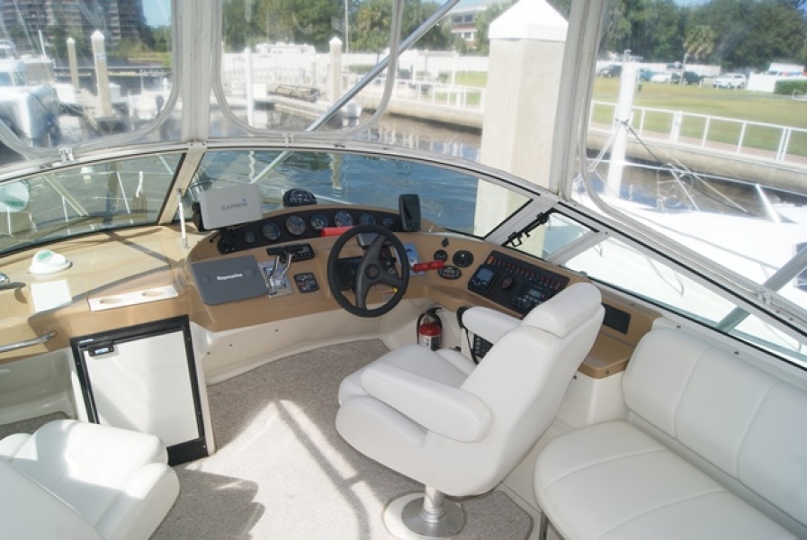 2004 Carver Mariner 360