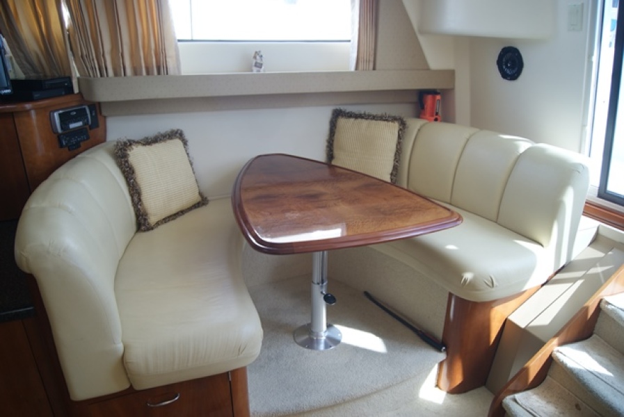 2004 Carver Mariner 360