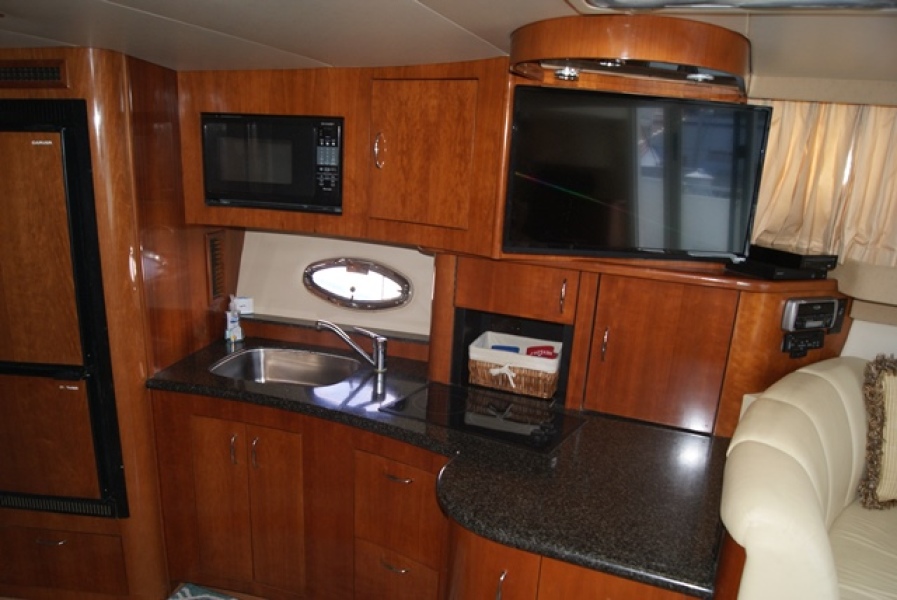 2004 Carver Mariner 360