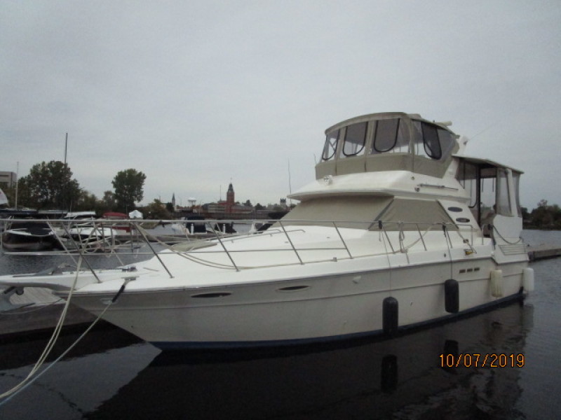 1987 Sea Ray 410 AC
