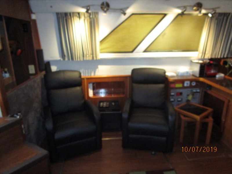 1987 Sea Ray 410 AC