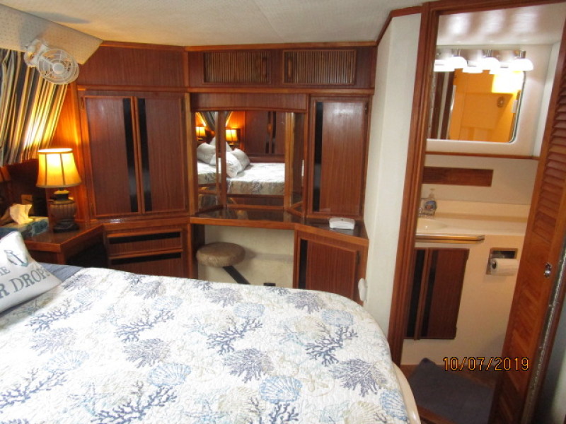 1987 Sea Ray 410 AC