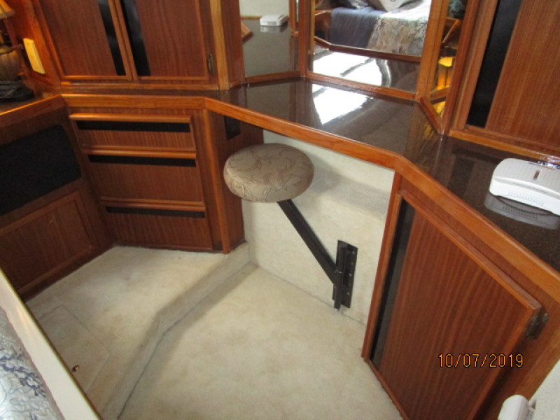 1987 Sea Ray 410 AC