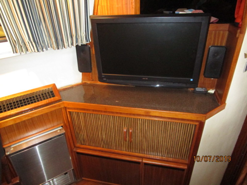 1987 Sea Ray 410 AC