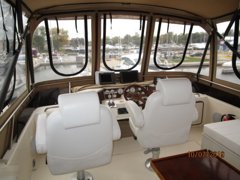 1987 Sea Ray 410 AC