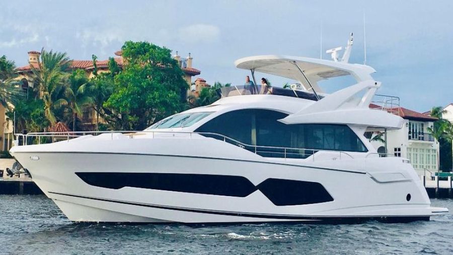 76' 2018 Sunseeker Yacht