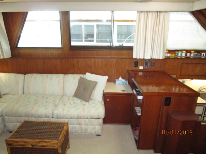 1987 Hatteras "43" Motor Yacht